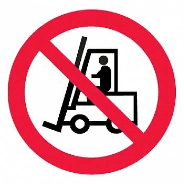 Знак Эксклюзив P07 Запрещается движение средств напольного транспорта (размер 200х200) фотолюминесцентный